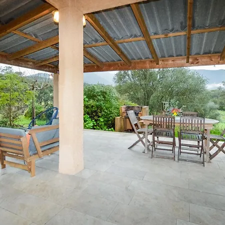 Stunning In Pratavone With Kitchen Σπίτι διακοπών