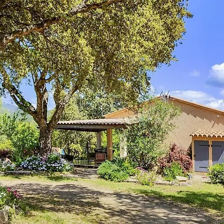 Stunning In Pratavone With Kitchen Σπίτι διακοπών